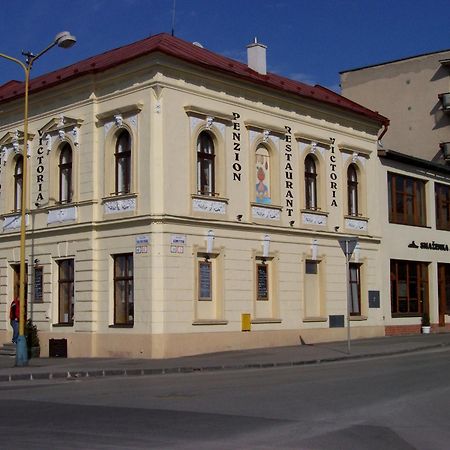 Victoria - Penzion & Restaurant สโวเลิน ภายนอก รูปภาพ